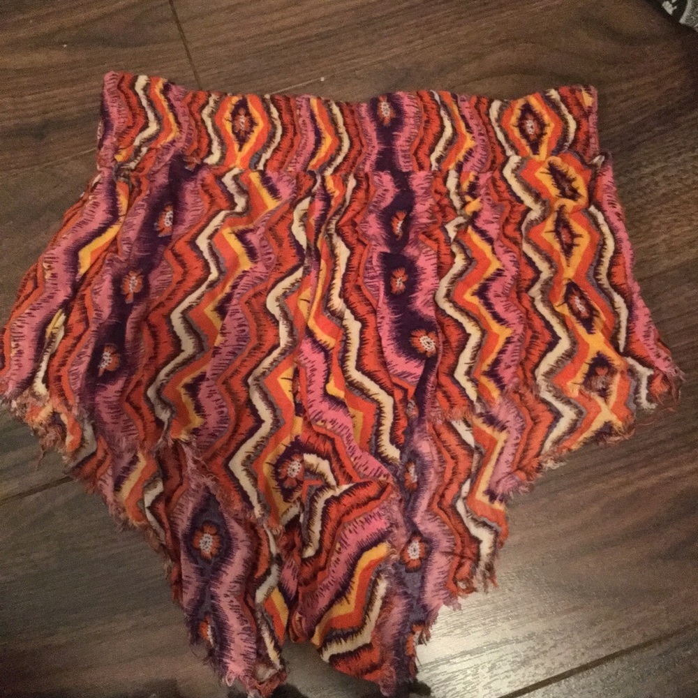 LF funky soft shorts